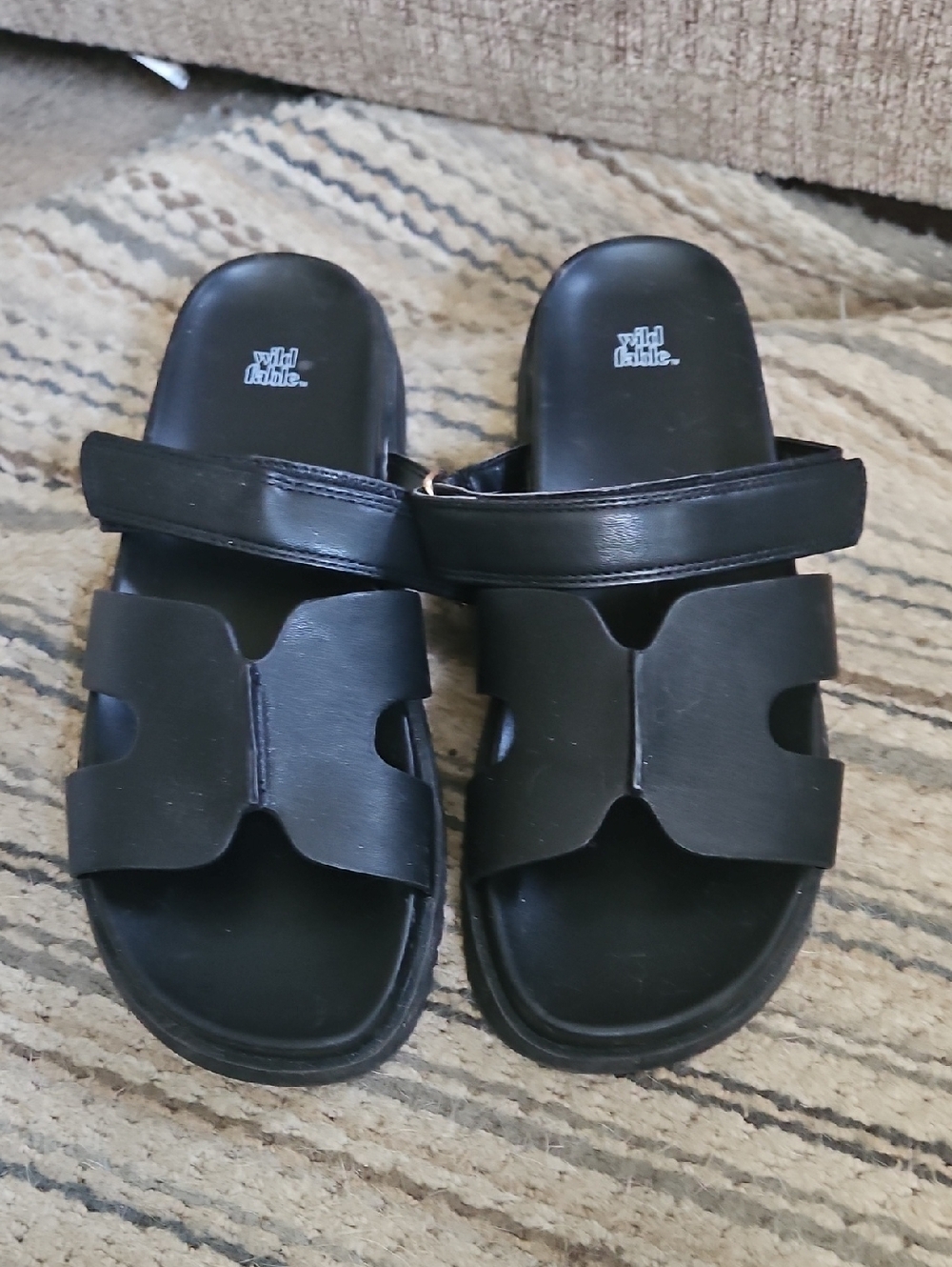 Wild Fable Black Slide Sandals with Wide Straps